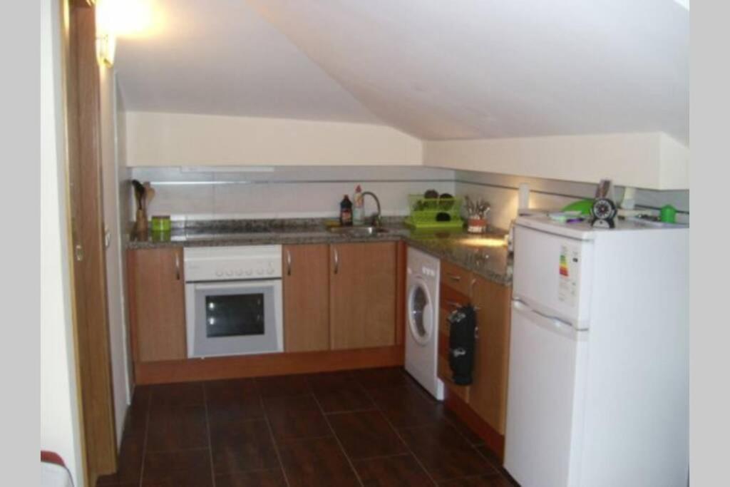 Apartamentosarturo Llanes Laplaza Atico Centrico Luaran gambar