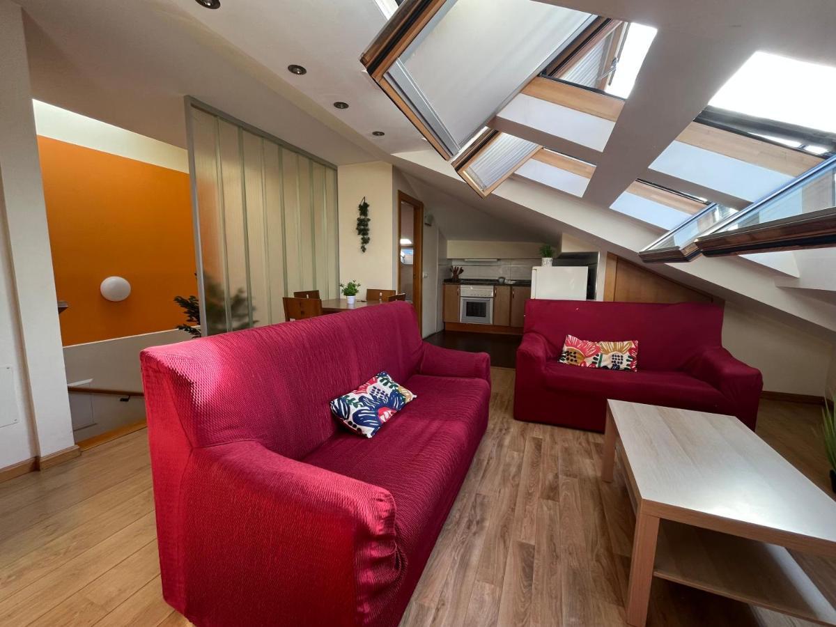Apartamentosarturo Llanes Laplaza Atico Centrico Luaran gambar